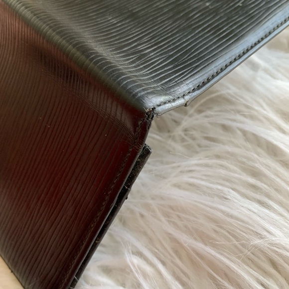 Louis Vuitton Epi wallet - Picture 14 of 16